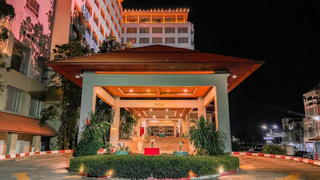K Park Grand Hotel Surat Thani Exterior foto