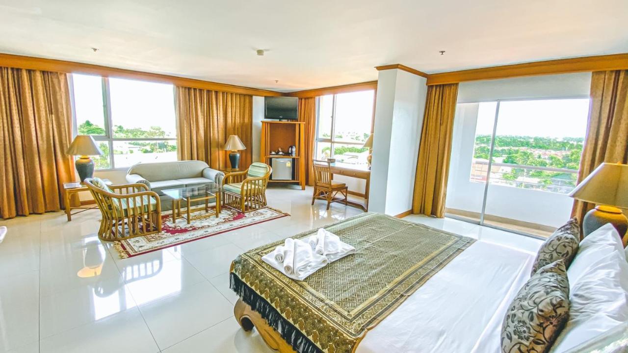 K Park Grand Hotel Surat Thani Exterior foto