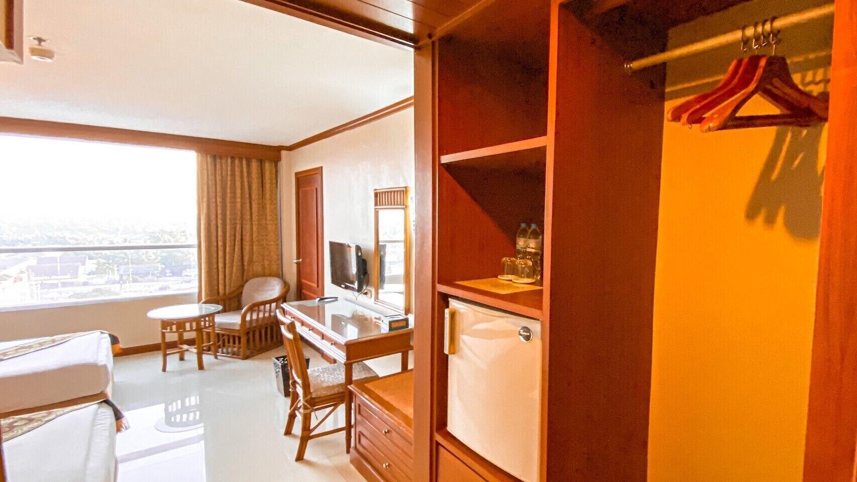 K Park Grand Hotel Surat Thani Exterior foto